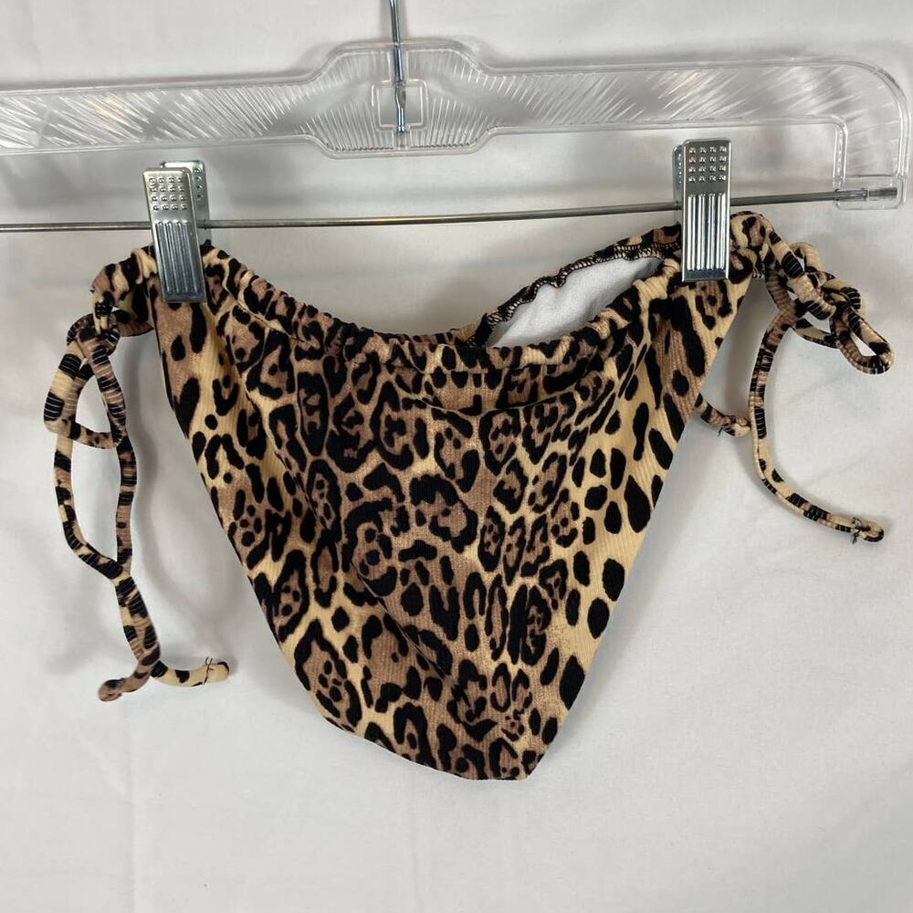 NWOT Asos Leopard Print Swim bottom size 4 - Picture 3 of 3